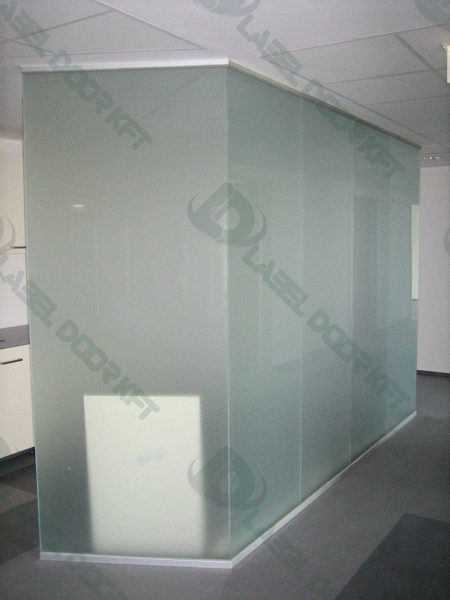 Label, glass door, glass, glass slider, GLASSDOOR, GLASS DOOR, glass railing