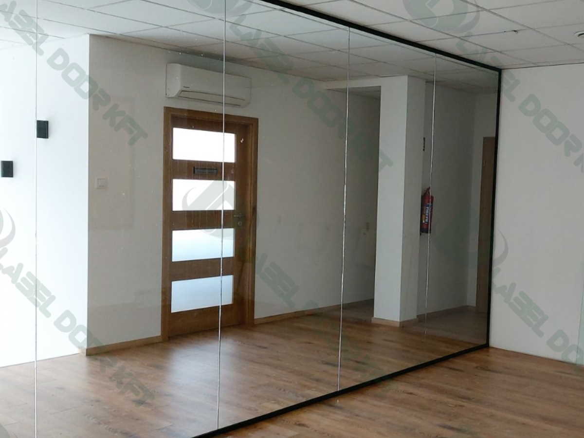 Label, glass door, glass, glass slider, GLASSDOOR, GLASS DOOR, glass railing