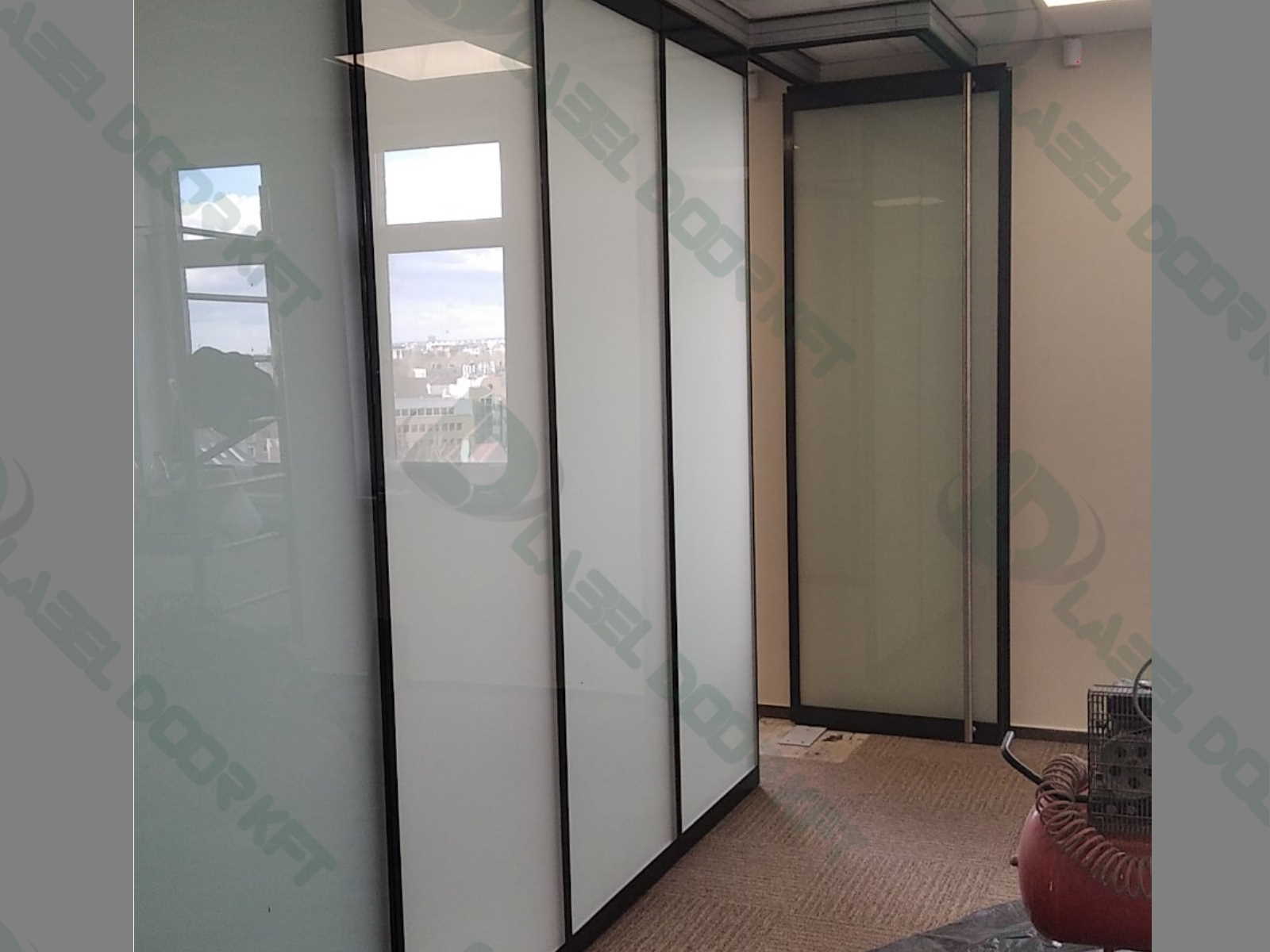 Label, glass door, glass, glass slider, GLASSDOOR, GLASS DOOR, glass railing